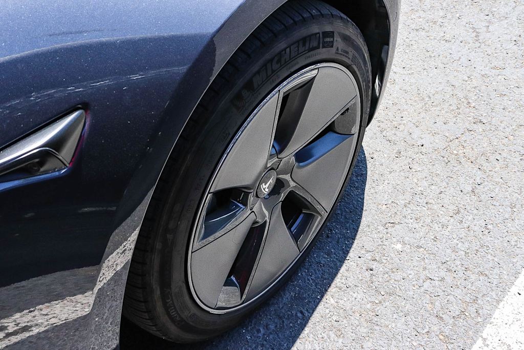 Thumbnail: 2022 Tesla Model 3 - 22