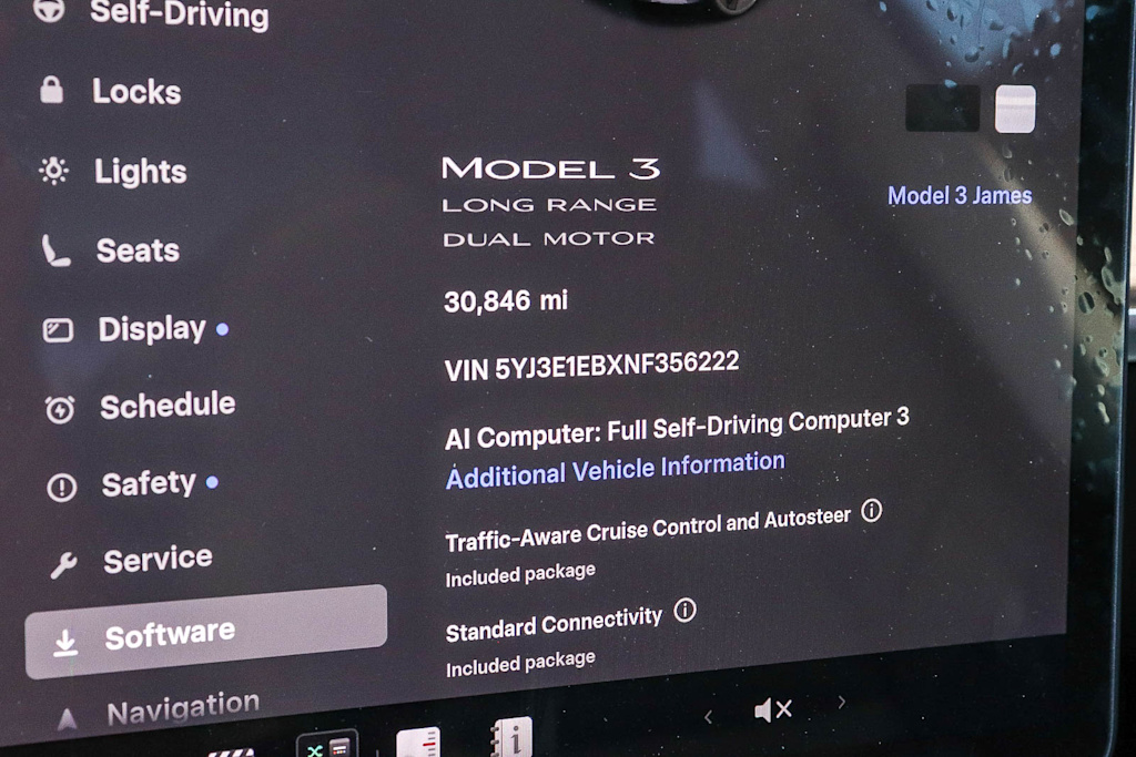 Thumbnail: 2022 Tesla Model 3 - 12