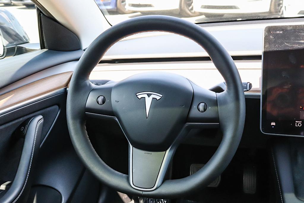 Thumbnail: 2022 Tesla Model 3 - 8