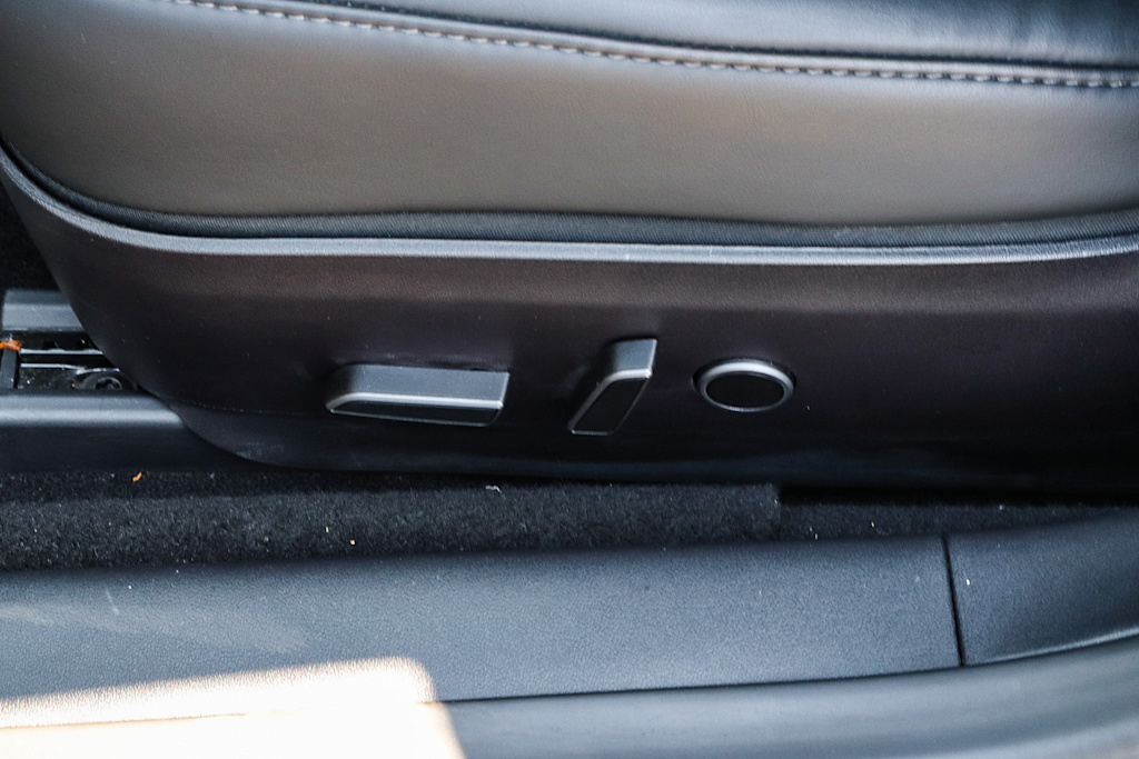 Thumbnail: 2022 Tesla Model 3 - 24