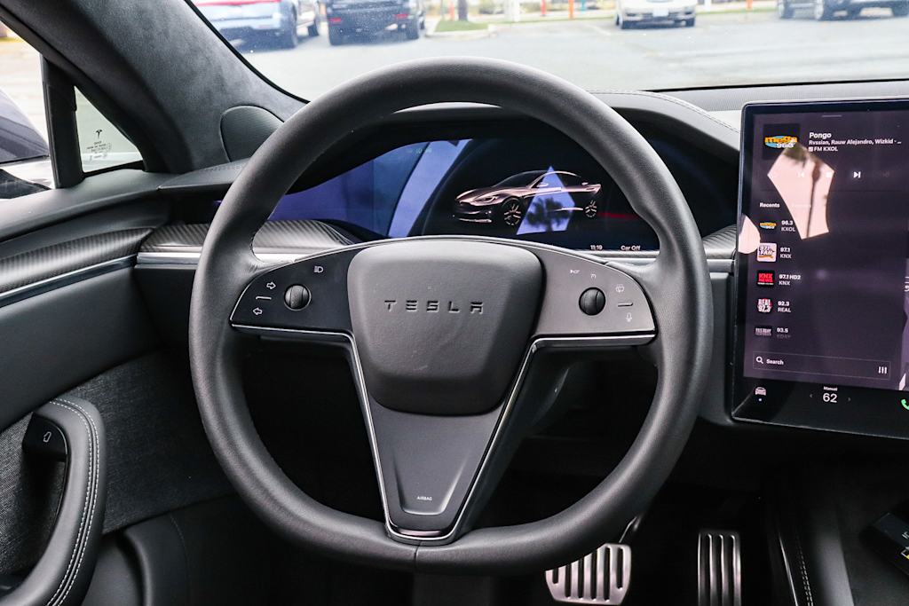 Thumbnail: 2023 Tesla Model S - 7