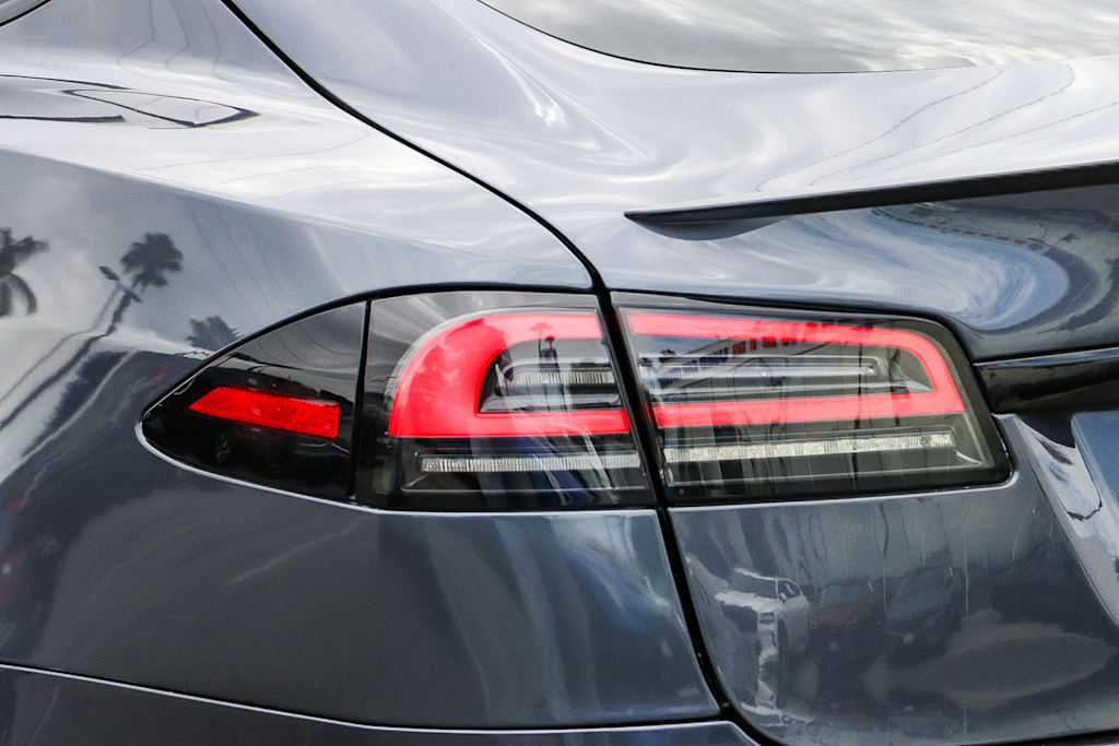 Thumbnail: 2023 Tesla Model S - 17