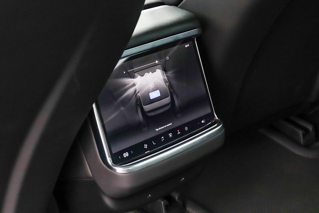 Thumbnail: 2023 Tesla Model S - 23