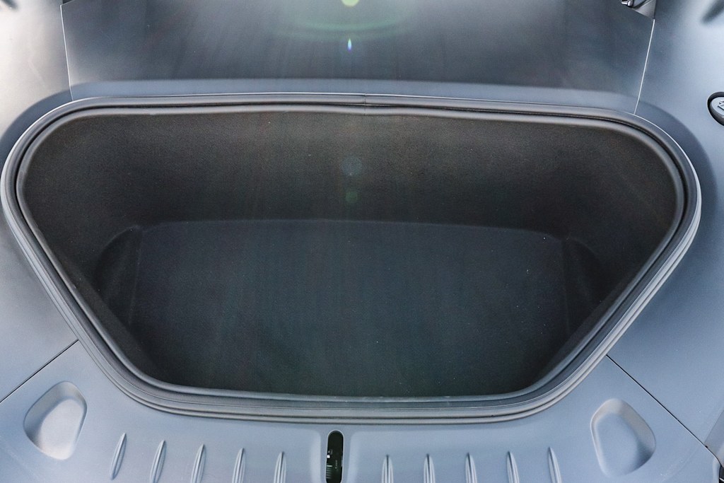 Thumbnail: 2025 Tesla Model S - 30