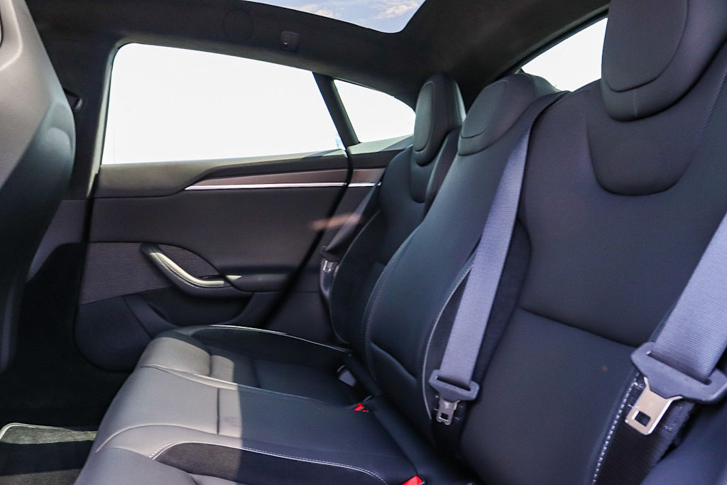 Thumbnail: 2025 Tesla Model S - 8