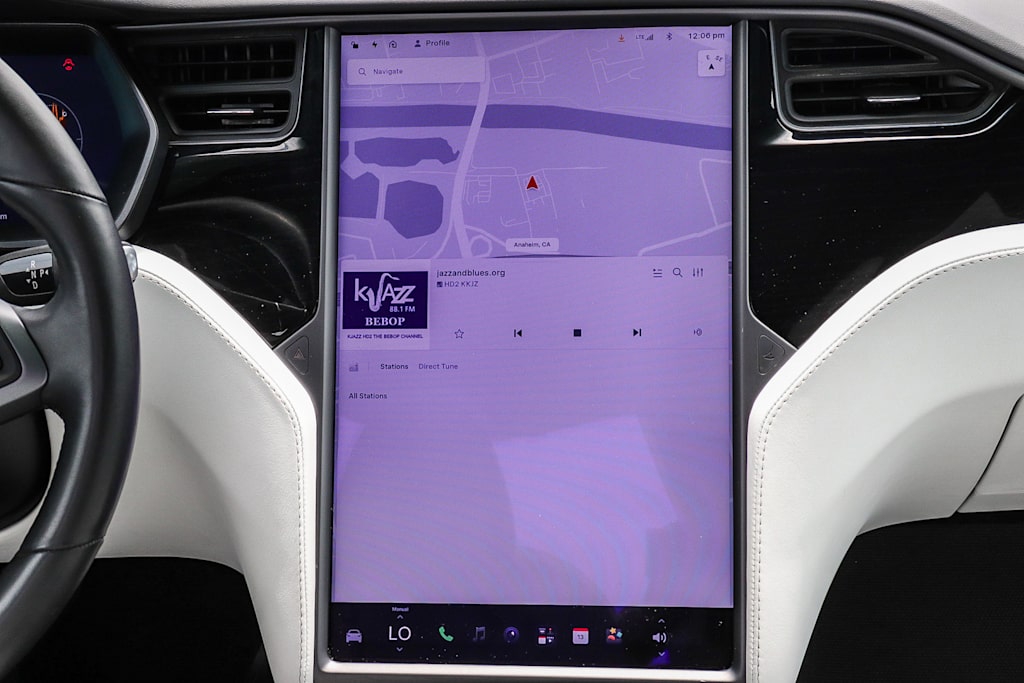 Thumbnail: 2020 Tesla Model X - 12