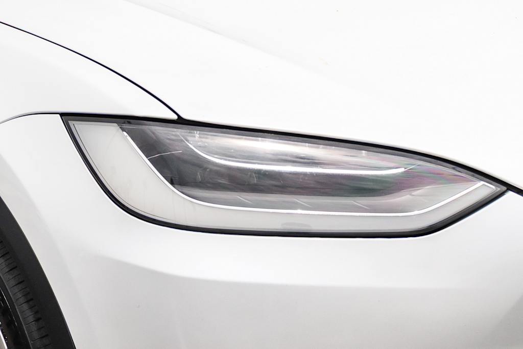 Thumbnail: 2020 Tesla Model X - 15