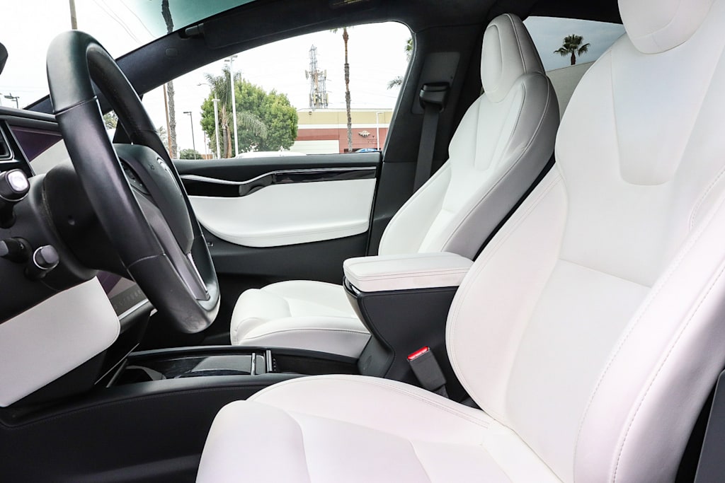 Thumbnail: 2020 Tesla Model X - 10