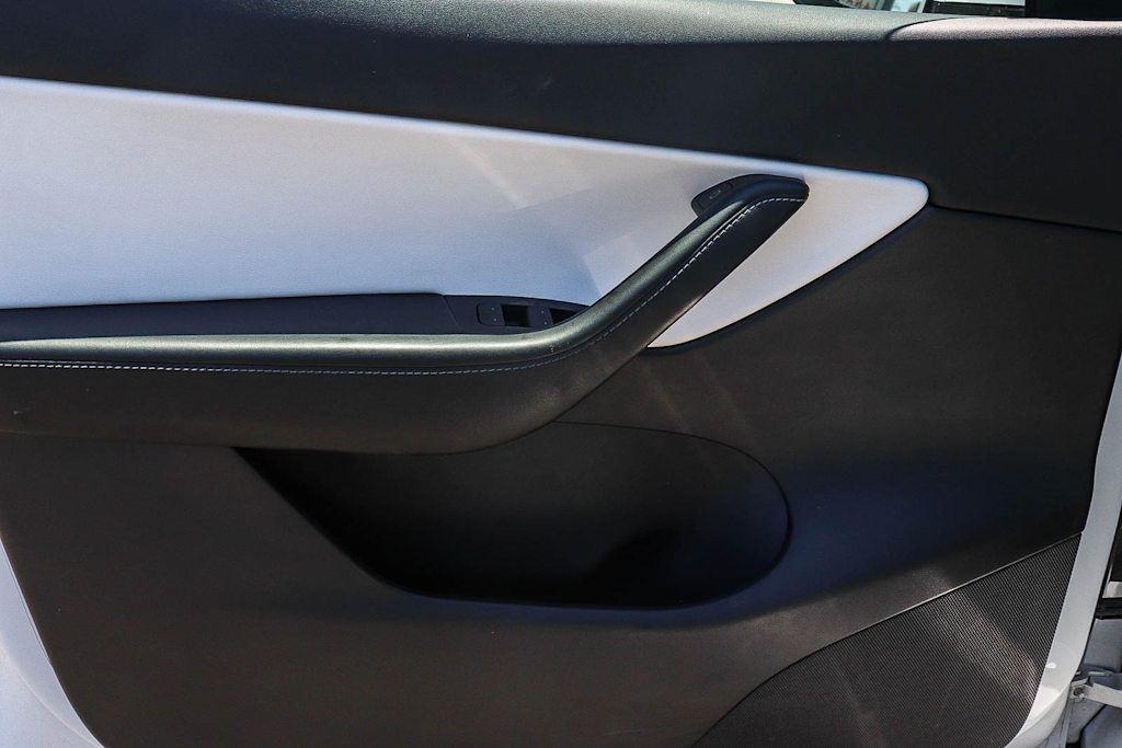 Thumbnail: 2021 Tesla Model Y - 20
