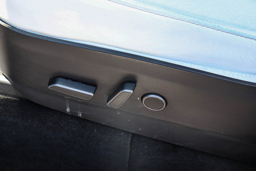 Thumbnail: 2021 Tesla Model Y - 21
