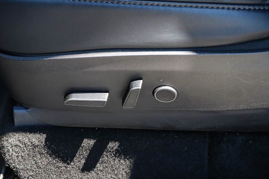 Thumbnail: 2021 Tesla Model Y - 25