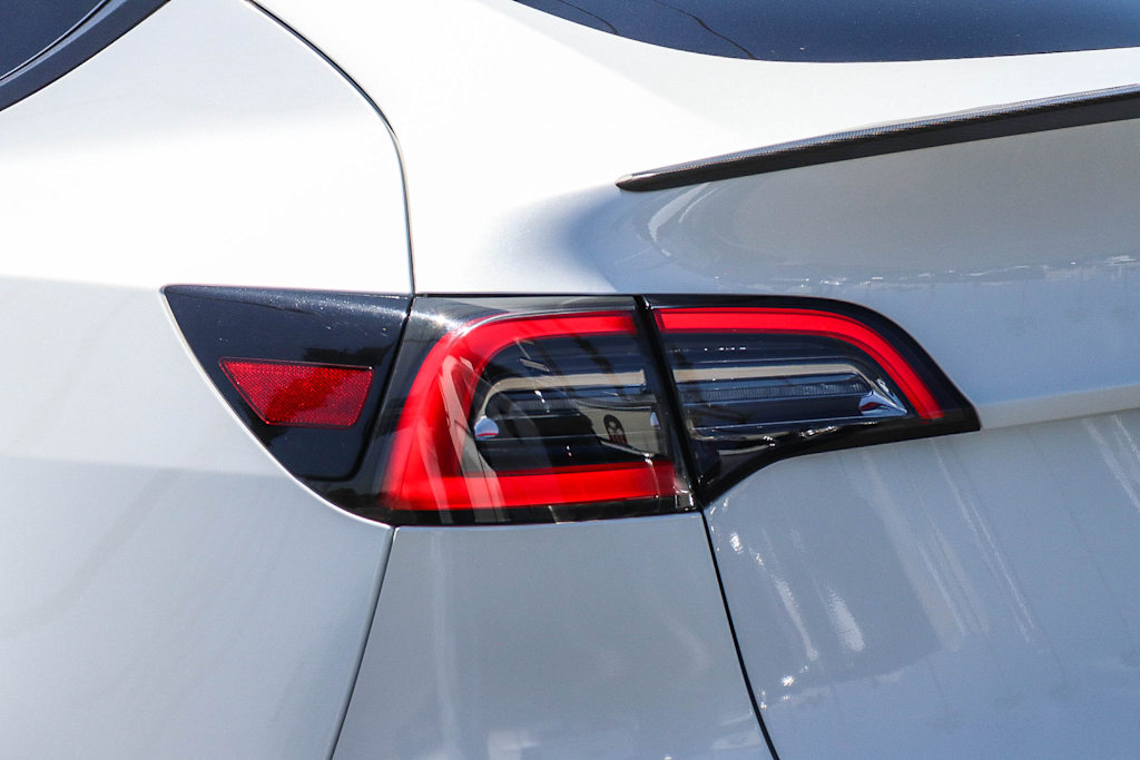 Thumbnail: 2021 Tesla Model Y - 17