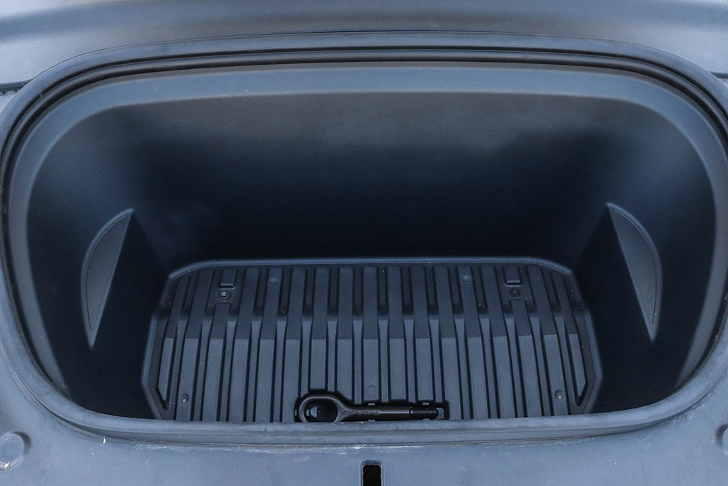 Thumbnail: 2021 Tesla Model Y - 28