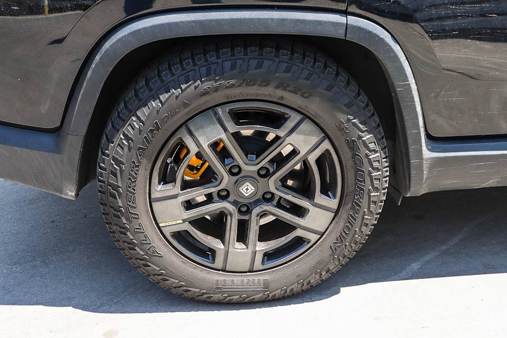 Thumbnail: 2023 Rivian R1S - 20