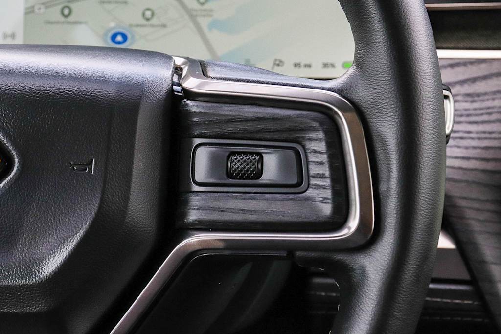 Thumbnail: 2023 Rivian R1S - 20