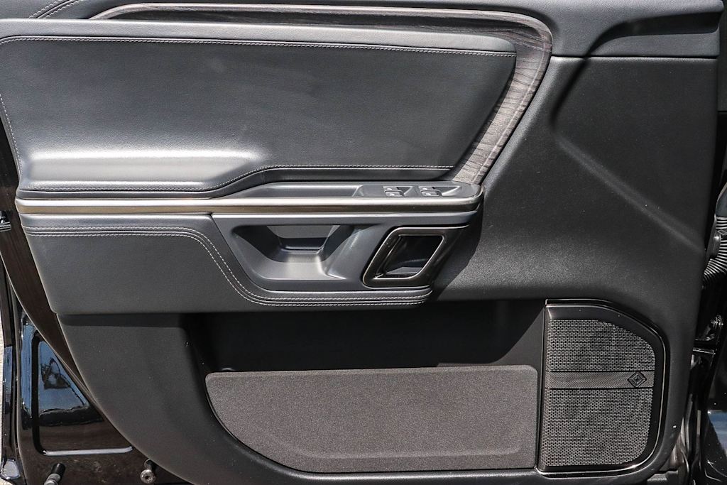 Thumbnail: 2023 Rivian R1S - 26