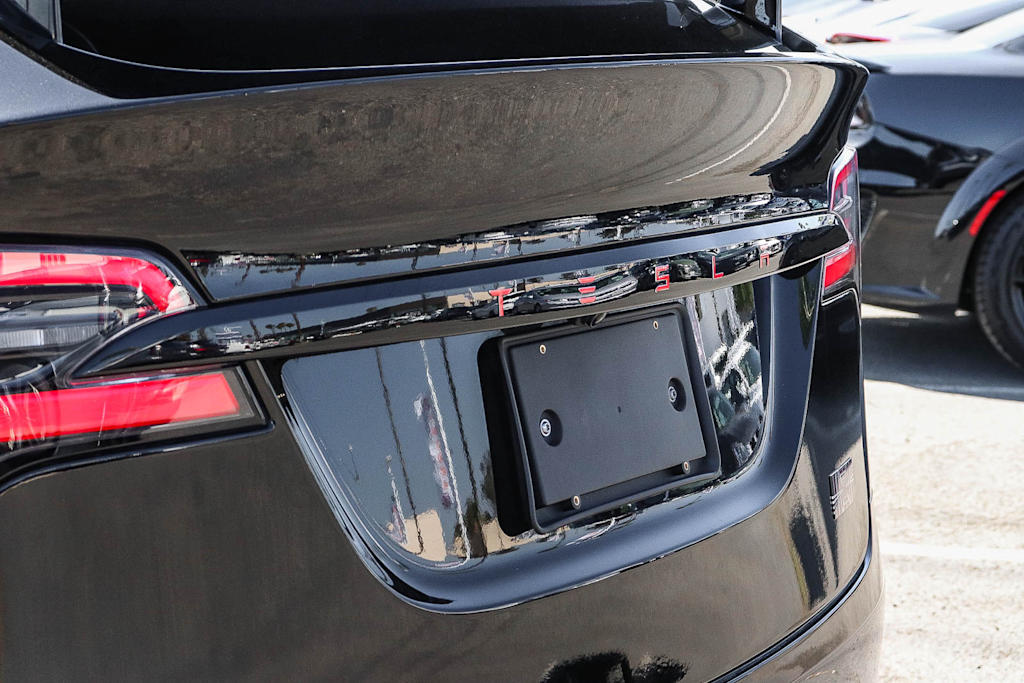 Thumbnail: 2023 Tesla Model X - 20