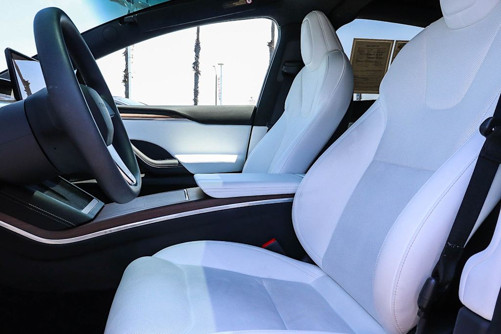 Thumbnail: 2022 Tesla Model X - 10