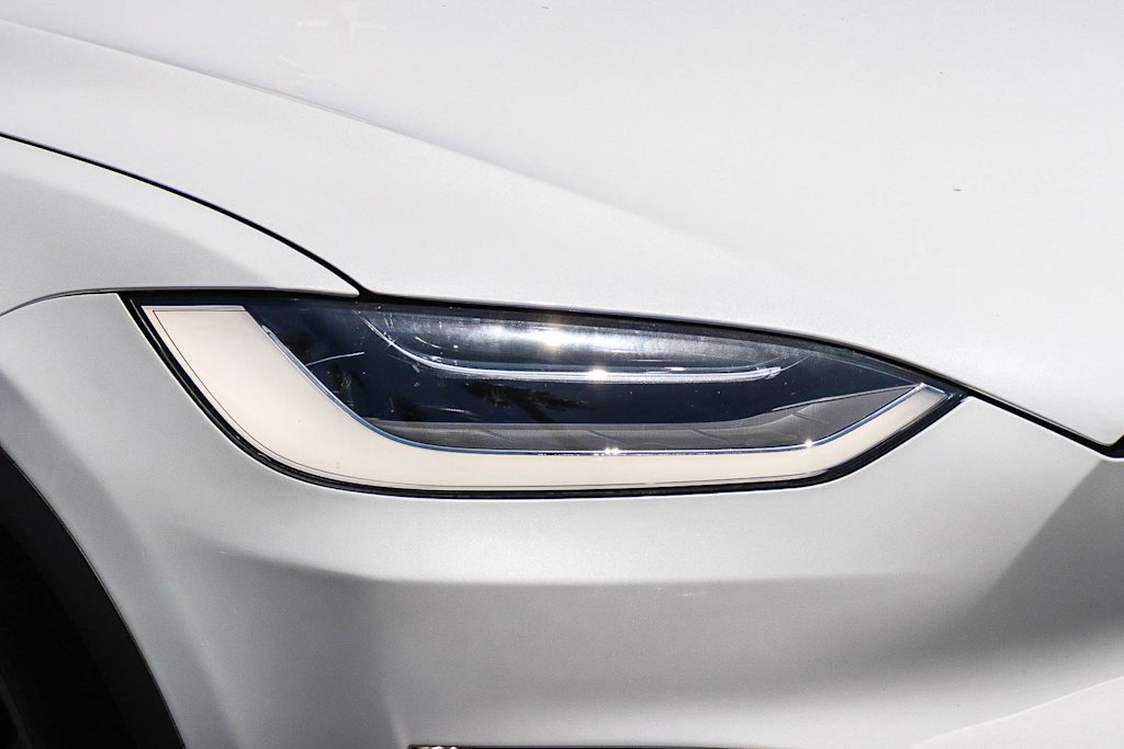 Thumbnail: 2022 Tesla Model X - 17