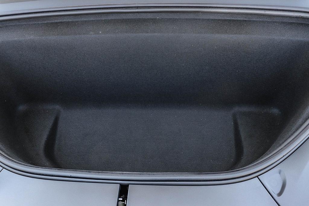 Thumbnail: 2022 Tesla Model X - 28