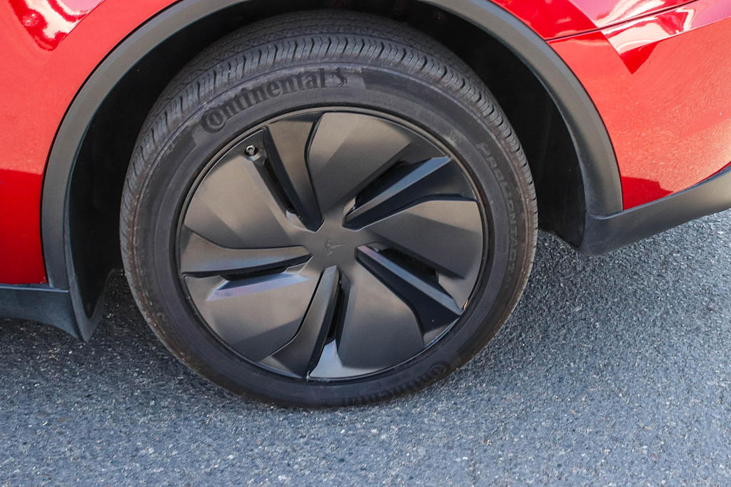 Thumbnail: 2026 Tesla Model Y - 15