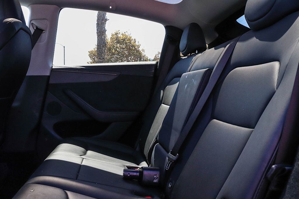 Thumbnail: 2026 Tesla Model Y - 10