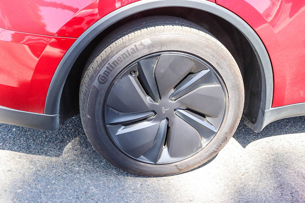 Thumbnail: 2026 Tesla Model Y - 21