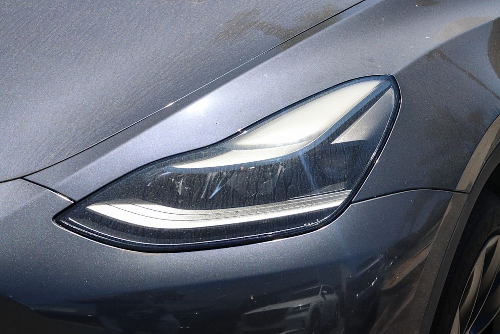 Thumbnail: 2022 Tesla Model Y - 14