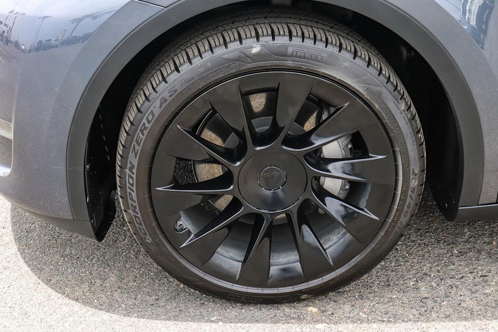 Thumbnail: 2023 Tesla Model Y - 20