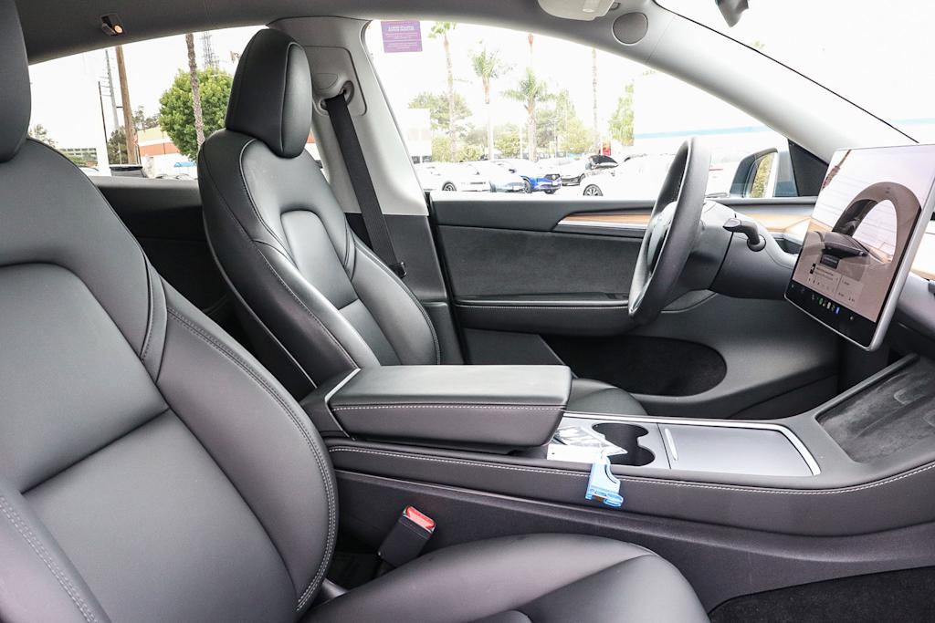 Thumbnail: 2023 Tesla Model Y - 9