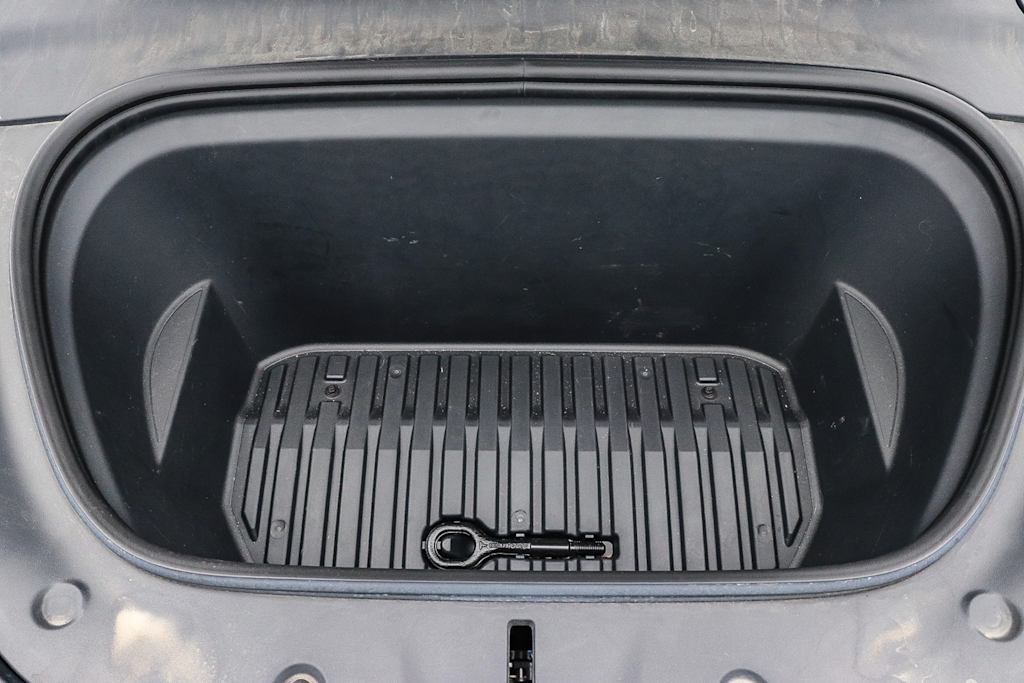 Thumbnail: 2023 Tesla Model Y - 26