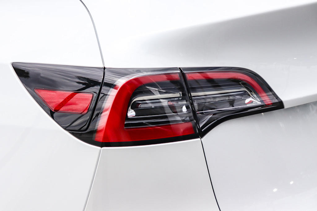 Thumbnail: 2022 Tesla Model Y - 18