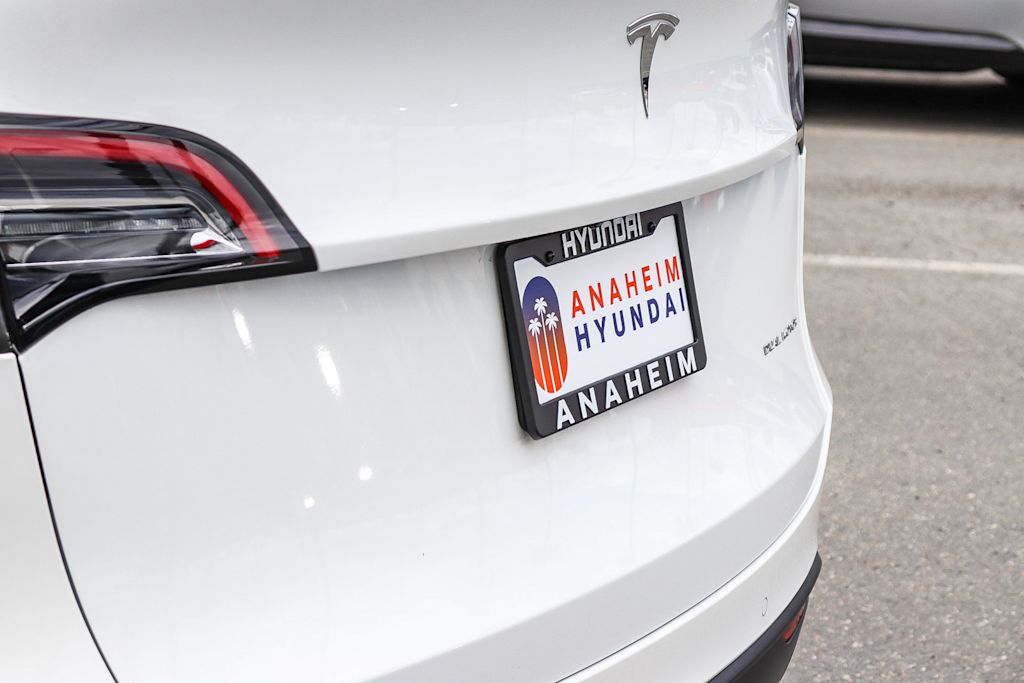 Thumbnail: 2022 Tesla Model Y - 19
