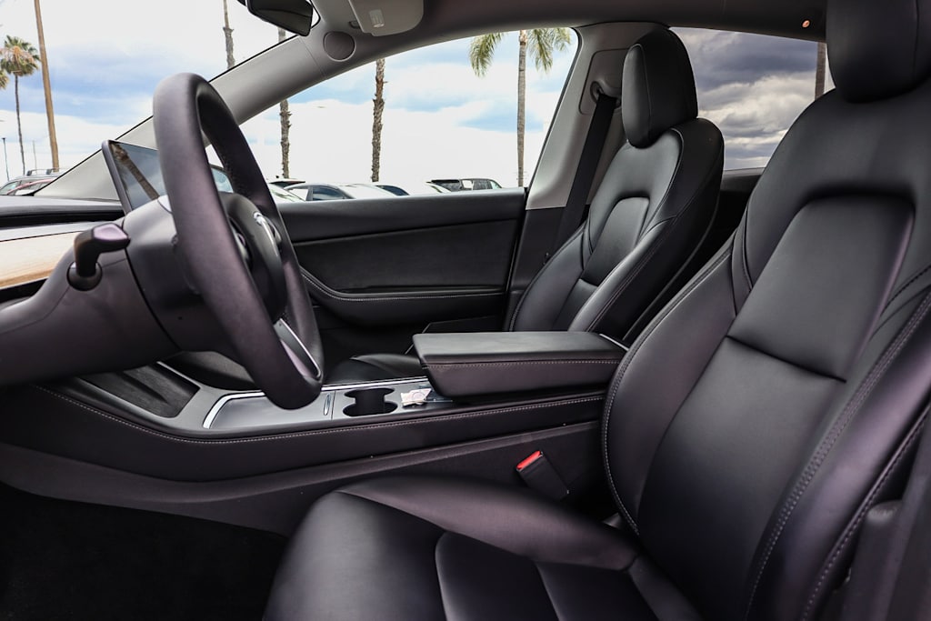 Thumbnail: 2022 Tesla Model Y - 10