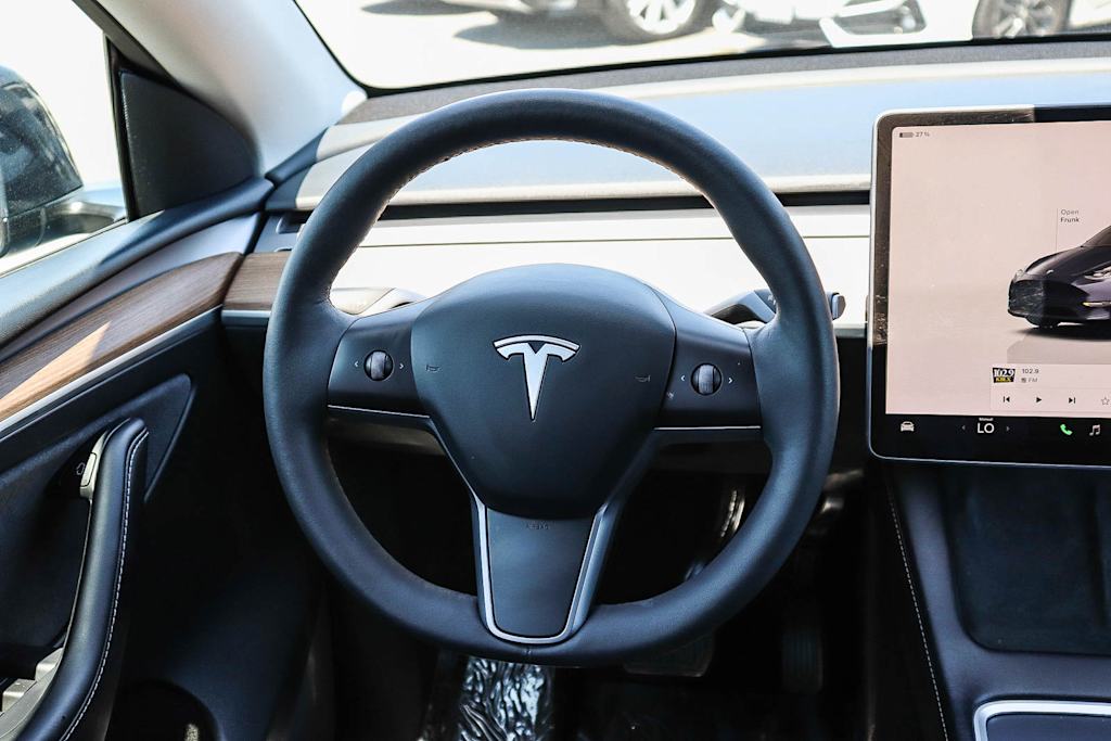 Thumbnail: 2023 Tesla Model Y - 8