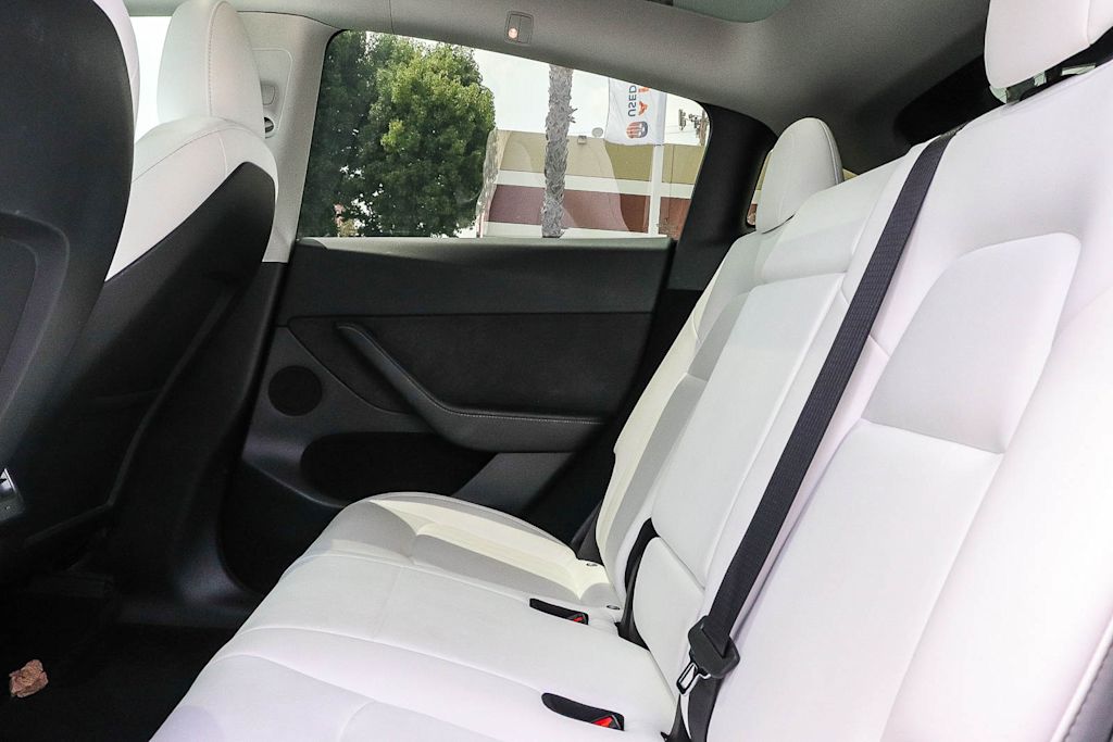Thumbnail: 2023 Tesla Model Y - 10