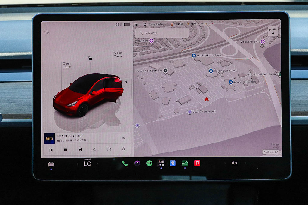 Thumbnail: 2022 Tesla Model Y - 10