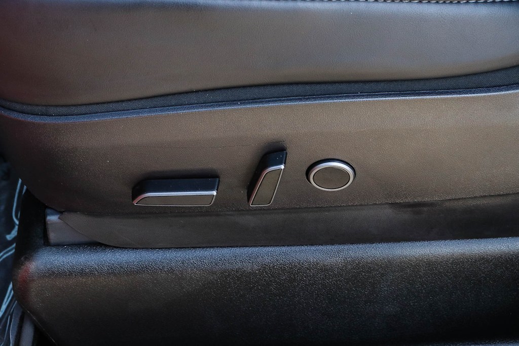 Thumbnail: 2022 Tesla Model Y - 24