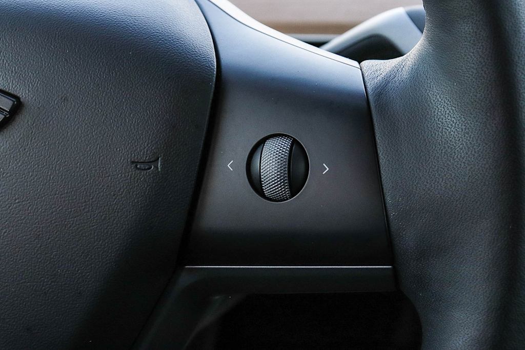 Thumbnail: 2022 Tesla Model Y - 21