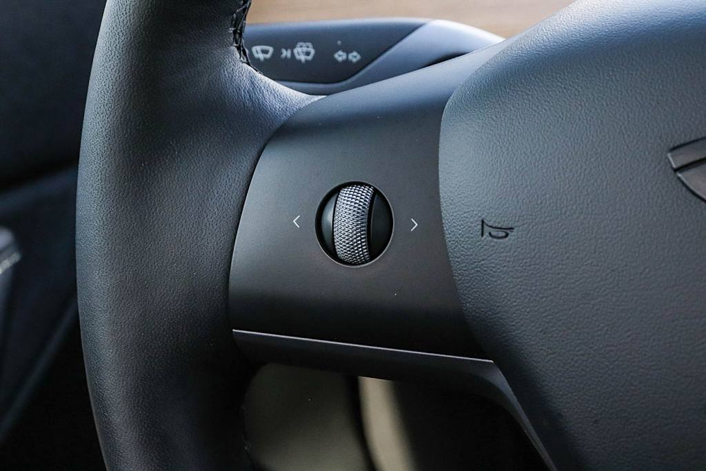 Thumbnail: 2022 Tesla Model Y - 20