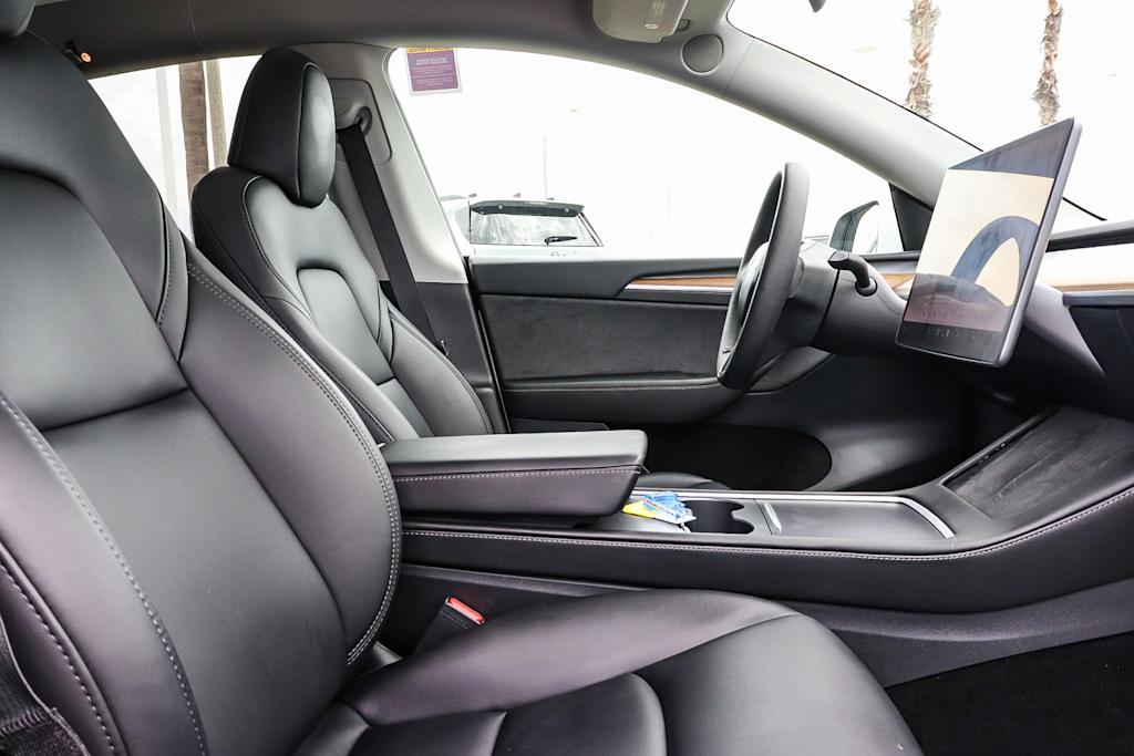 Thumbnail: 2023 Tesla Model Y - 9
