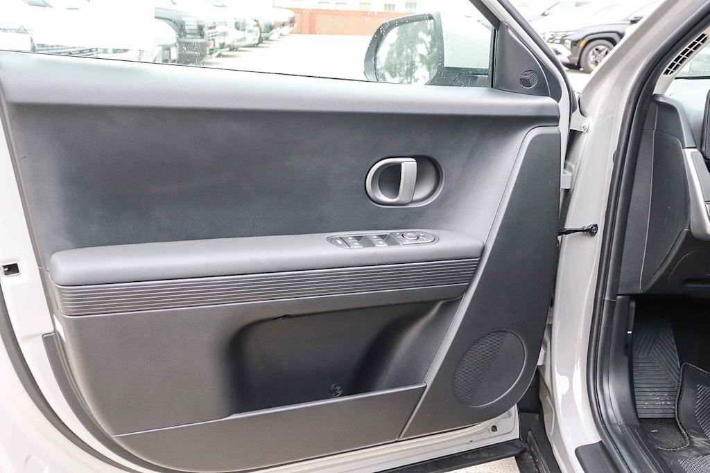 Thumbnail: 2026 Hyundai Ioniq 5 - 22