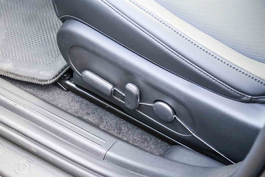 Thumbnail: 2026 Hyundai Ioniq 5 - 23