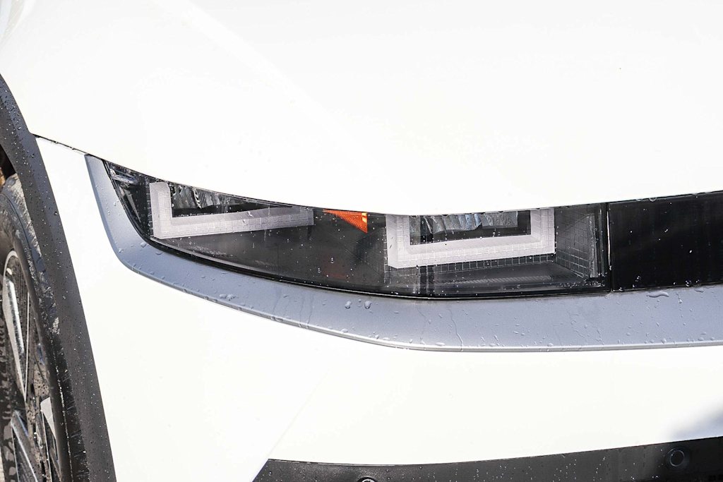 Thumbnail: 2026 Hyundai Ioniq 5 - 16