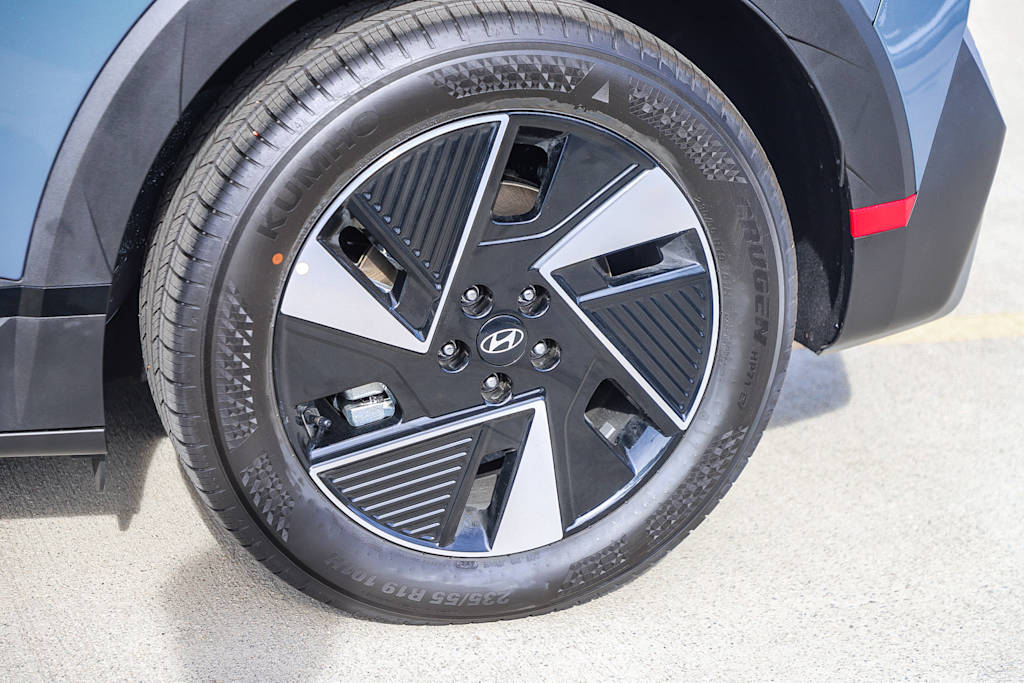 Thumbnail: 2026 Hyundai Ioniq 5 - 17