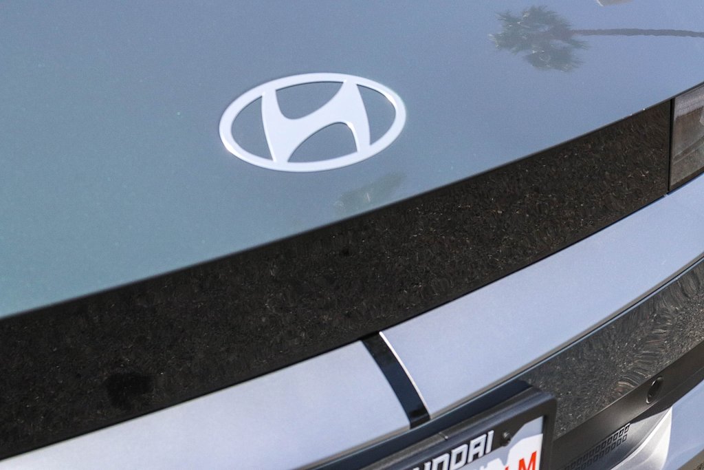 Thumbnail: 2026 Hyundai Ioniq 5 - 16