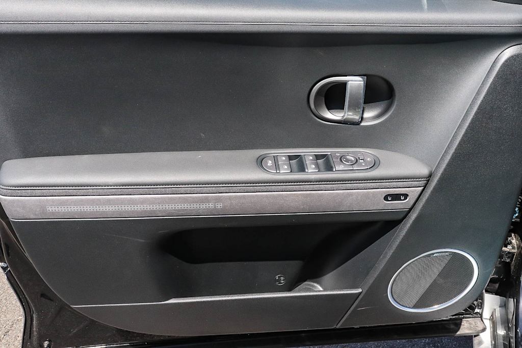 Thumbnail: 2026 Hyundai Ioniq 5 - 28