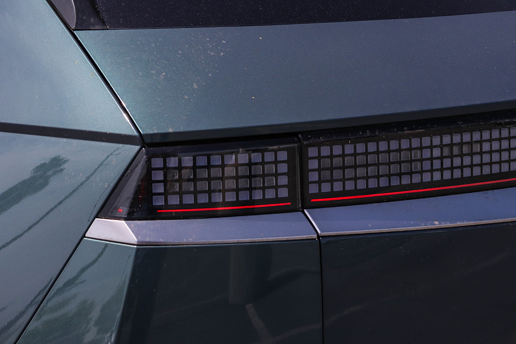 Thumbnail: 2026 Hyundai Ioniq 5 - 17