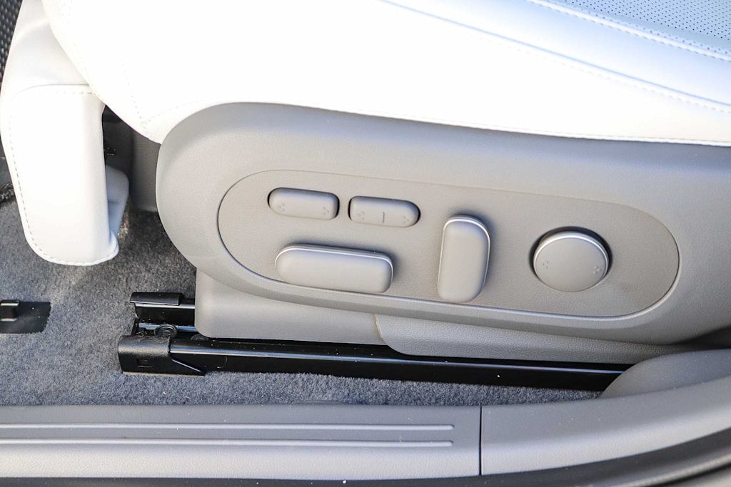 Thumbnail: 2026 Hyundai Ioniq 5 - 23