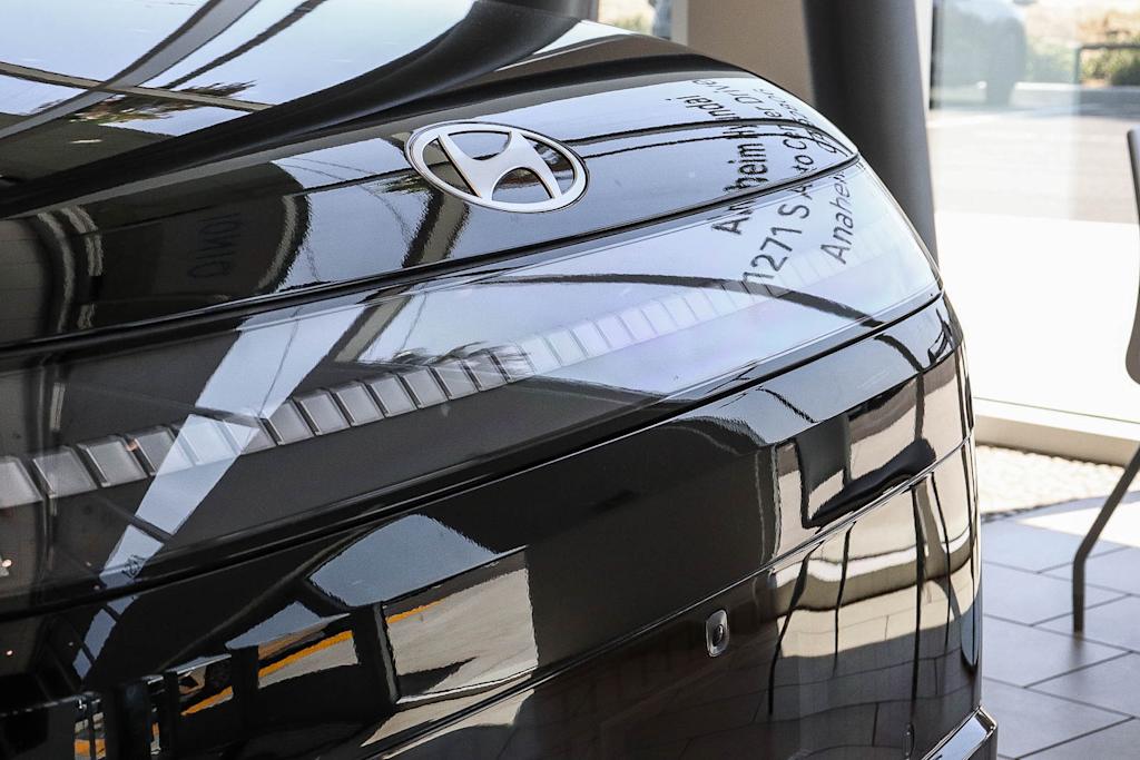 Thumbnail: 2026 Hyundai Ioniq - 16